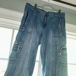 Thin, loose I.Am.Gia Jean